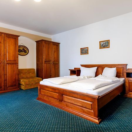 Penzion a Apartmány Daro Boží Dar Exterior foto